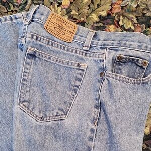 Liz Claiborne Women's Blue Jeans, Vintage, 77% cotton, 23 poly. Petite 4 Regular